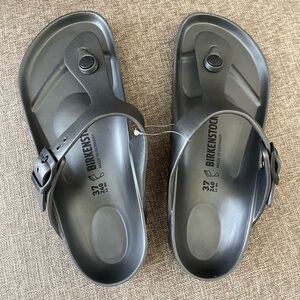 Birkenstock Gizeh Women's Sandal. Foam Women’s Size 6 or EU 37. Brand new